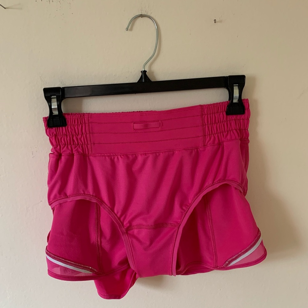 lululemon Hotty Hot HR Lined Short 2.5" Sonic Pink Size 4 New BNWT - Picture 9 of 15